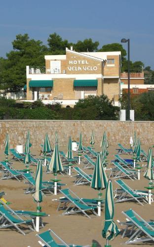Hotel Vela Velo Club ヴィエステ エクステリア 写真